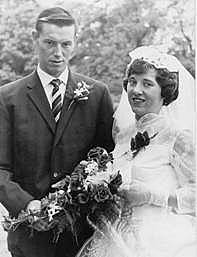 Herman Friedrich Stoeltjes (1934) & Louise Cijs op hun huwelijksdag op 25 augustus 1960